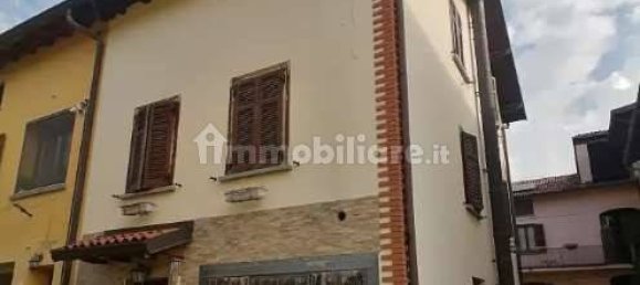 2 bedrooms Apartment in Inverigo, Italy No. 381201 3