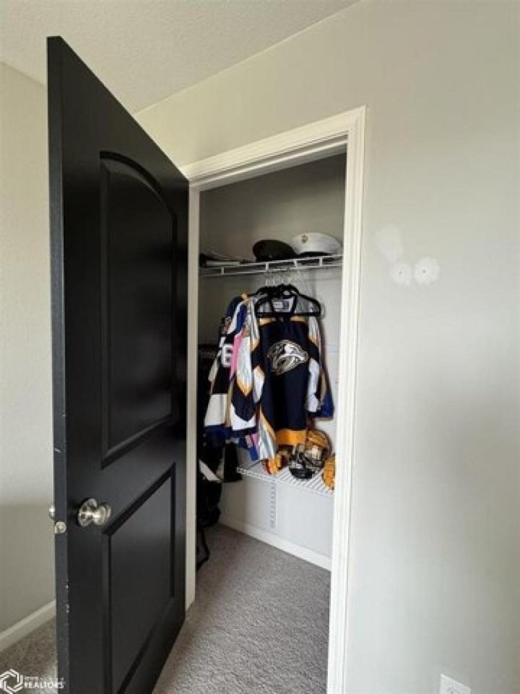 4 bedrooms House in Winterset, USA No. 403624