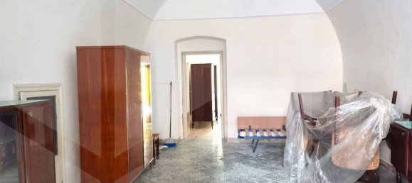 2-Zimmer Gewerbliche Immobilie in Bari, Italy, Nr. 22627 23