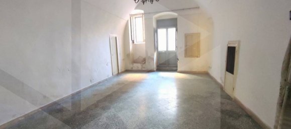 2-Zimmer Gewerbliche Immobilie in Bari, Italy, Nr. 22627 13