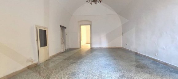 2-Zimmer Gewerbliche Immobilie in Bari, Italy, Nr. 22627 16