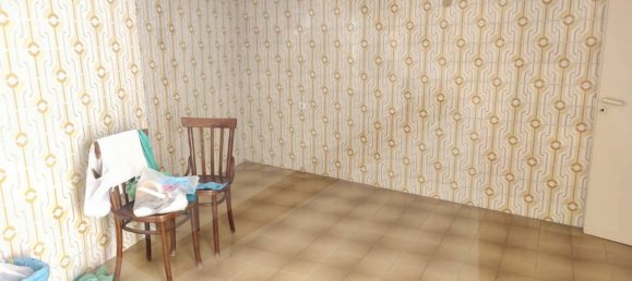 2-Zimmer Gewerbliche Immobilie in Bari, Italy, Nr. 22627 22