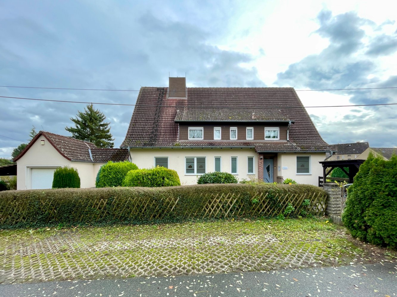 Casa de 9 divisões em Burgenlandkreis, Germany N.º 29731