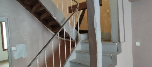 Здание с 3 комнатами в Бру, Франция № 154022 13