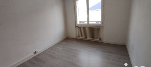 Здание с 3 комнатами в Бру, Франция № 154022 7