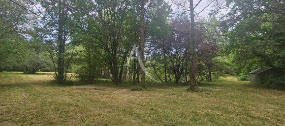  Land in Cere-la-Ronde, France No. 252552 5