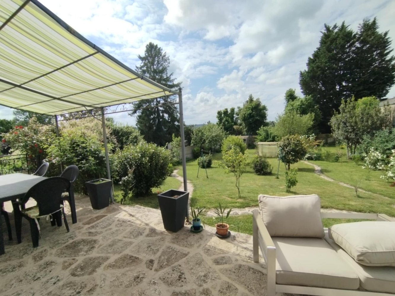 Casa de 4 dormitorios en Locmine, France No. 362486