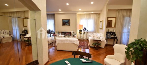 3 غرف نوم شقة في Rome, Italy رقم 350579 17