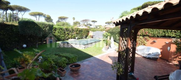 3 غرف نوم شقة في Rome, Italy رقم 350579 6