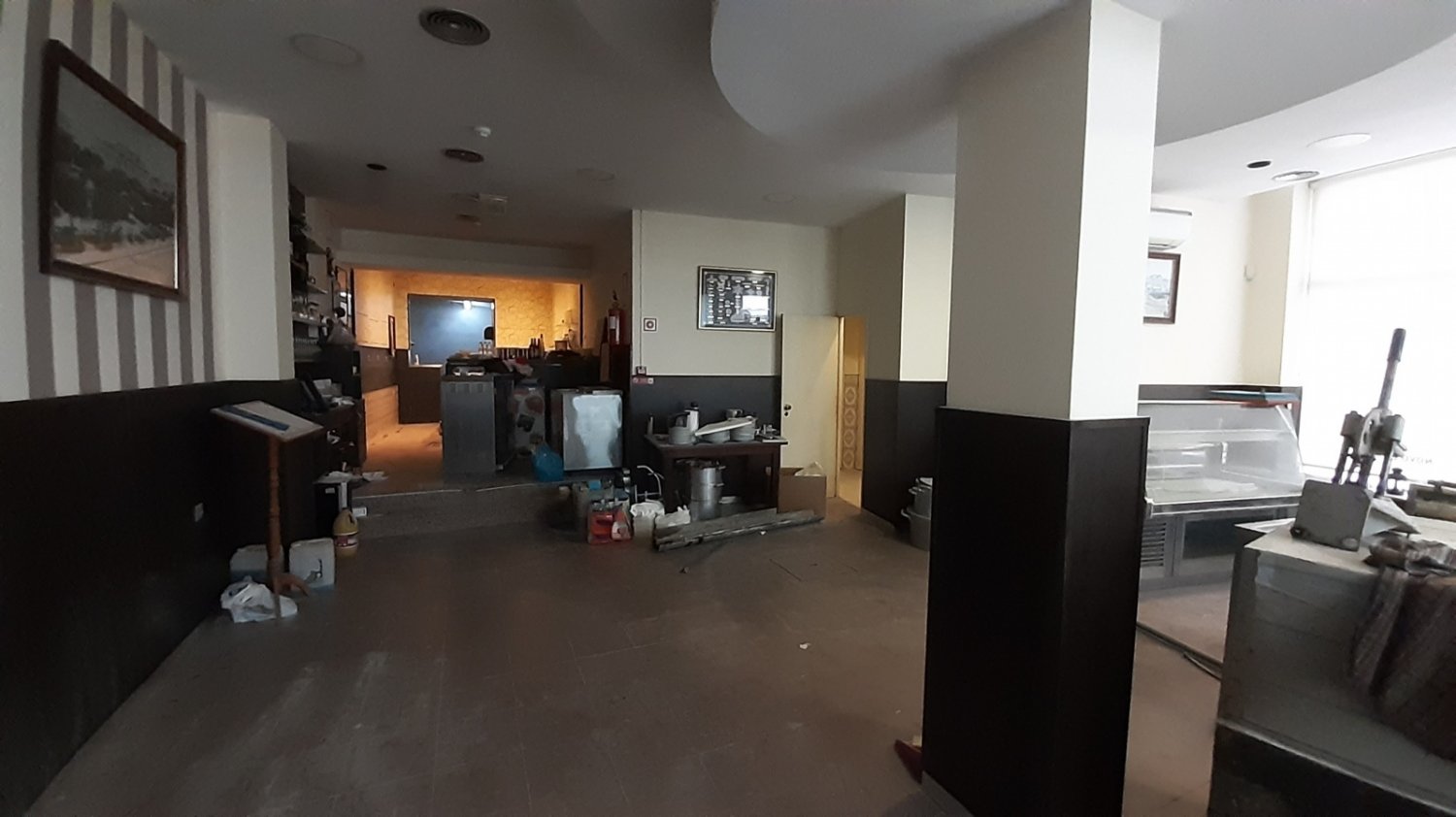 104m² Commercial property in Povoa de Varzim, Portugal No. 82732