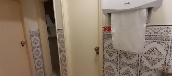 104m² Commercial property in Povoa de Varzim, Portugal No. 82732 4