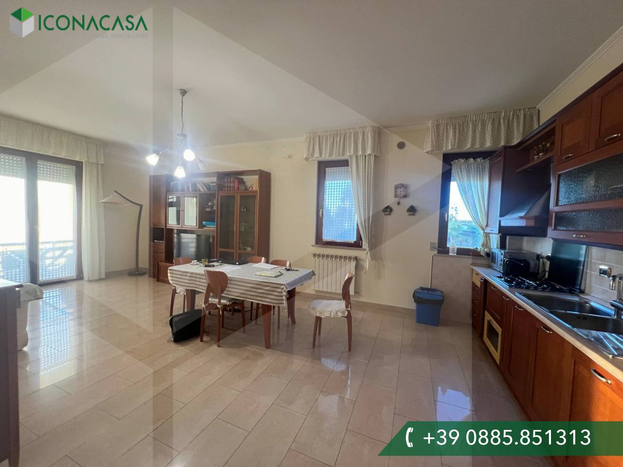 Apartamento de 4 habitaciónes en Cerignola, Italy No. 26178