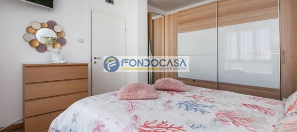 Apartamento de 3 habitaciónes en Monza, Italy No. 38925 97