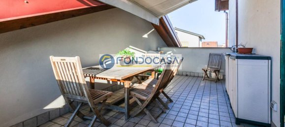 Apartamento de 3 habitaciónes en Monza, Italy No. 38925 4