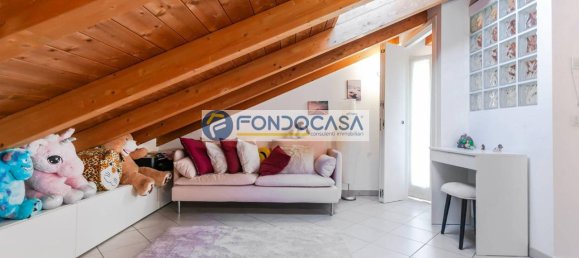 Apartamento de 3 habitaciónes en Monza, Italy No. 38925 95
