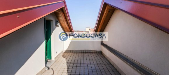 Apartamento de 3 habitaciónes en Monza, Italy No. 38925 144