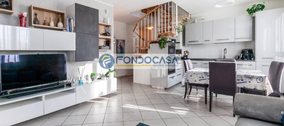 Apartamento de 3 habitaciónes en Monza, Italy No. 38925 47