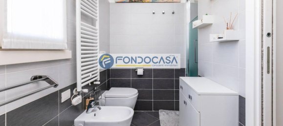 Apartamento de 3 habitaciónes en Monza, Italy No. 38925 104