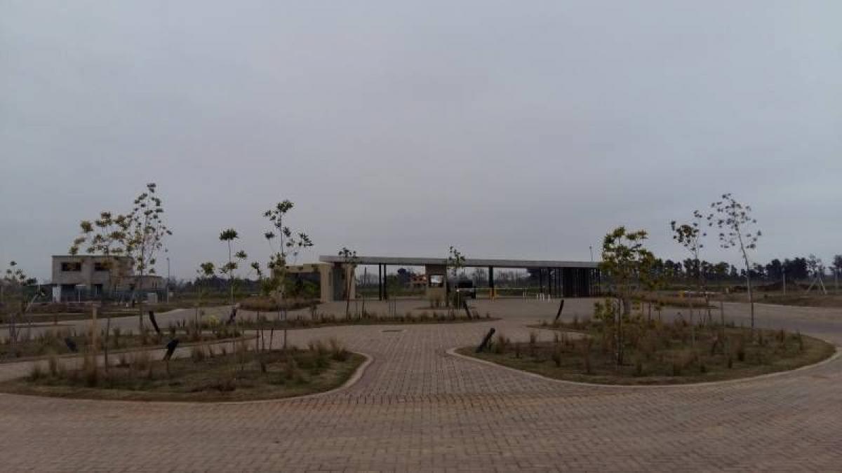  Land in Escobar, Argentina No. 47467