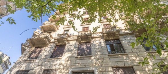 Квартира с 3 комнатами в Милан, Италия № 260624 21