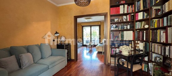 3 bedrooms Apartment in Rome, Italy No. 333604 8