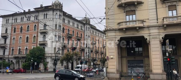 3 rooms Commercial property in Turin, Italy No. 165406 14