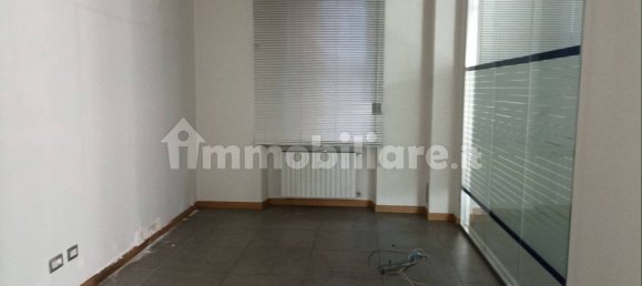 3 rooms Commercial property in Turin, Italy No. 165406 36