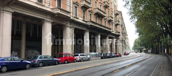 3 rooms Commercial property in Turin, Italy No. 165406 4