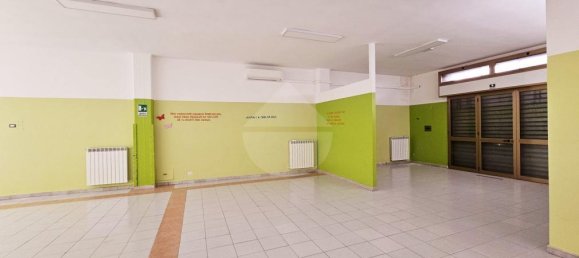 1غرفة عقار تجاري في Palo del Colle, Italy رقم 135150 10
