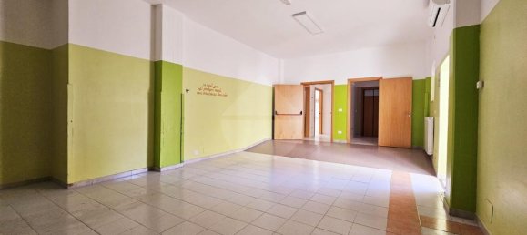 1غرفة عقار تجاري في Palo del Colle, Italy رقم 135150 9
