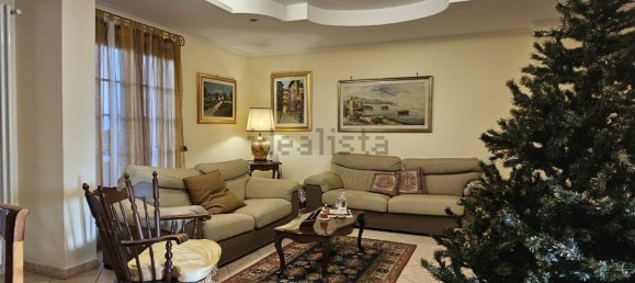 6 rooms House in Guidonia Montecelio, Italy No. 195320 3