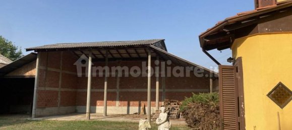 3 Schlafzimmer Haus in Mortara, Italy, Nr. 5785 20