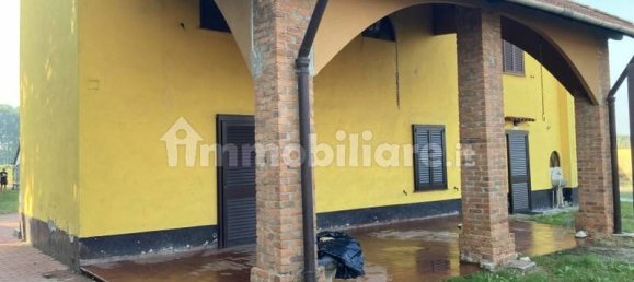 3 Schlafzimmer Haus in Mortara, Italy, Nr. 5785 17