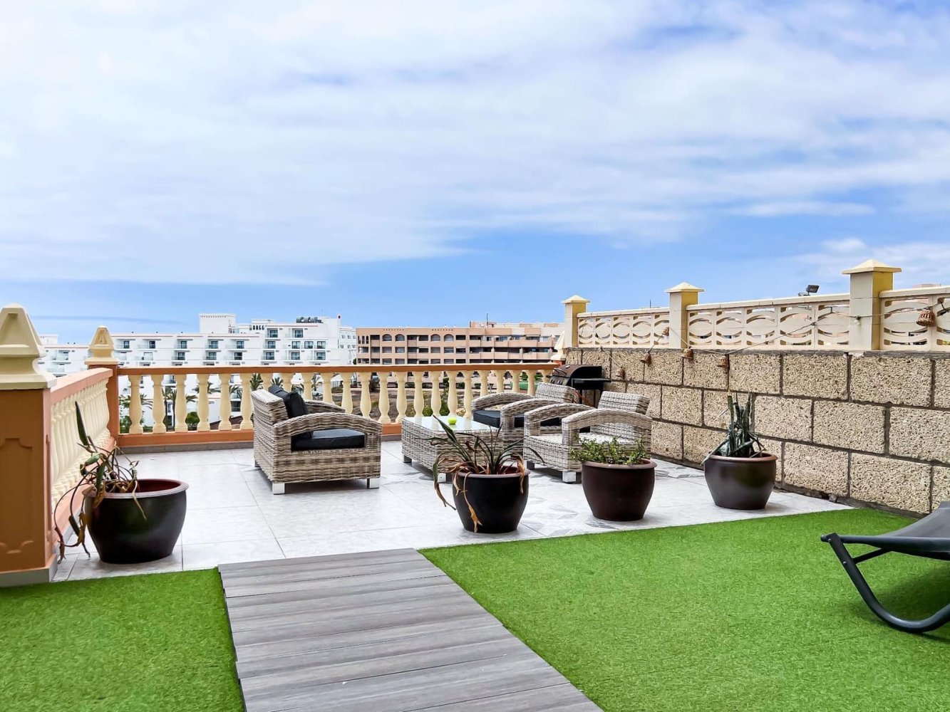 2 bedrooms Apartment in Estepona, Spain No. 143191