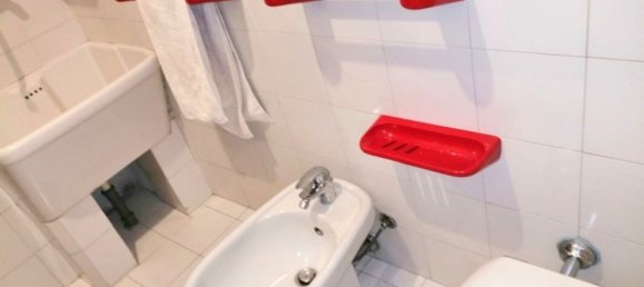 Apartamento de 3 habitaciónes en Varedo, Italy No. 8183 38