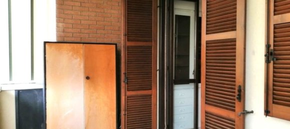 Apartamento de 3 habitaciónes en Varedo, Italy No. 8183 20