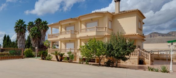 Дом с 7 спальнями в Аликанте, Испания № 50819 13