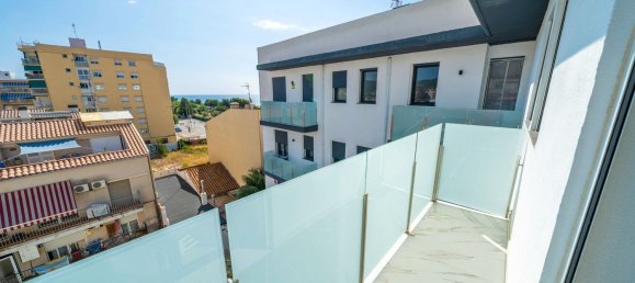 3 bedrooms Penthouse in Pineda de Mar, Spain No. 174386 32