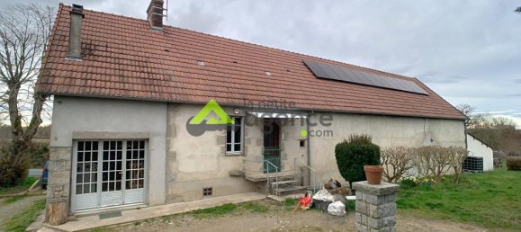 3 bedrooms House in Saint-Loup, France No. 95903 8
