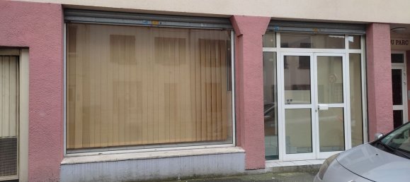 133m² Commercial property in Villeparisis, France No. 151390 3