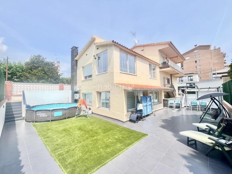 5 bedrooms House in Premia De Mar, Spain No. 196922