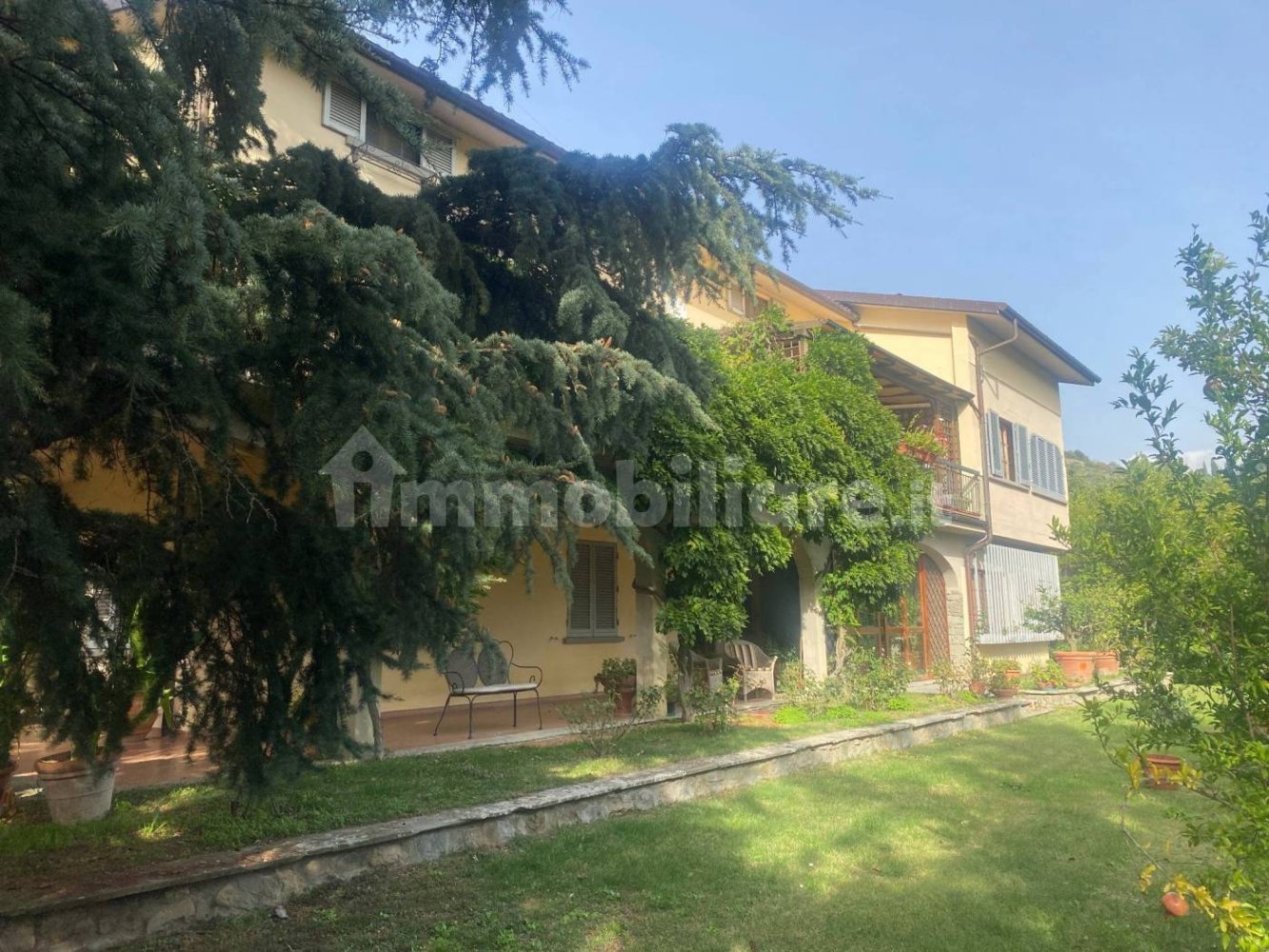 4 غرف نوم شقة في Arezzo, Italy رقم 45014