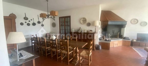 Apartamento de 4 dormitorios en Arezzo, Italy No. 45014 17