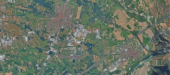 88m² Commercial property in Volpiano, Italy No. 286718 3