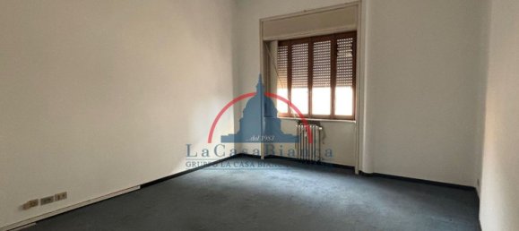 2 rooms Apartment in Bergamo, Italy No. 183970 16