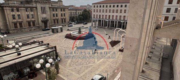 2 rooms Apartment in Bergamo, Italy No. 183970 33