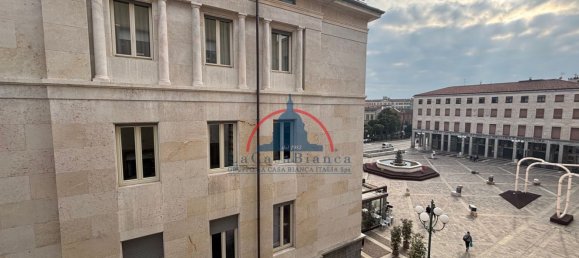 2 rooms Apartment in Bergamo, Italy No. 183970 18