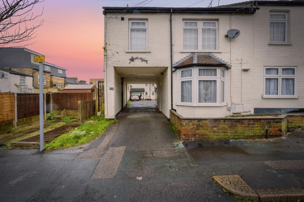 1 Schlafzimmer Haus in Watford, United Kingdom, Nr. 6141