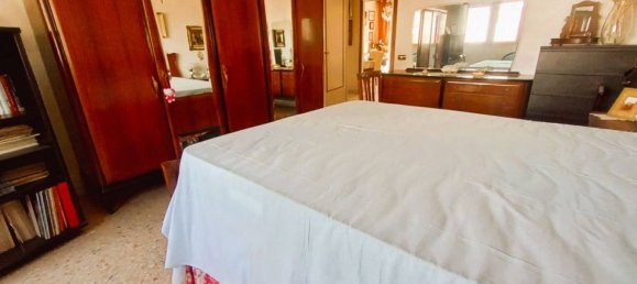 4 bedrooms Apartment in Rome, Italy No. 289843 27