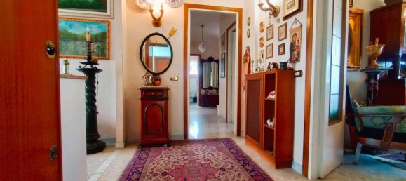 4 bedrooms Apartment in Rome, Italy No. 289843 5